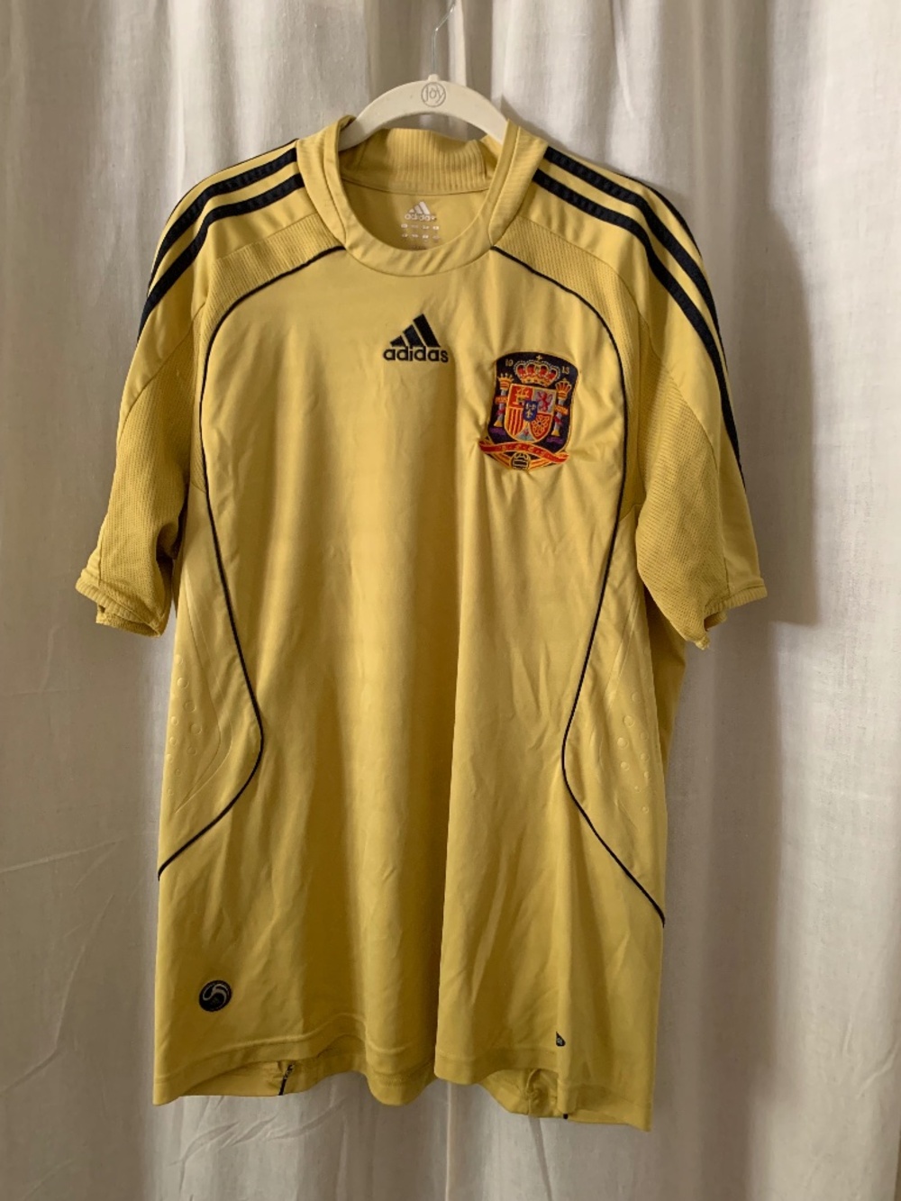 Adidas Spain 2008-10 Away Soccer Jersey Gold ClimaCool Mens L 614175